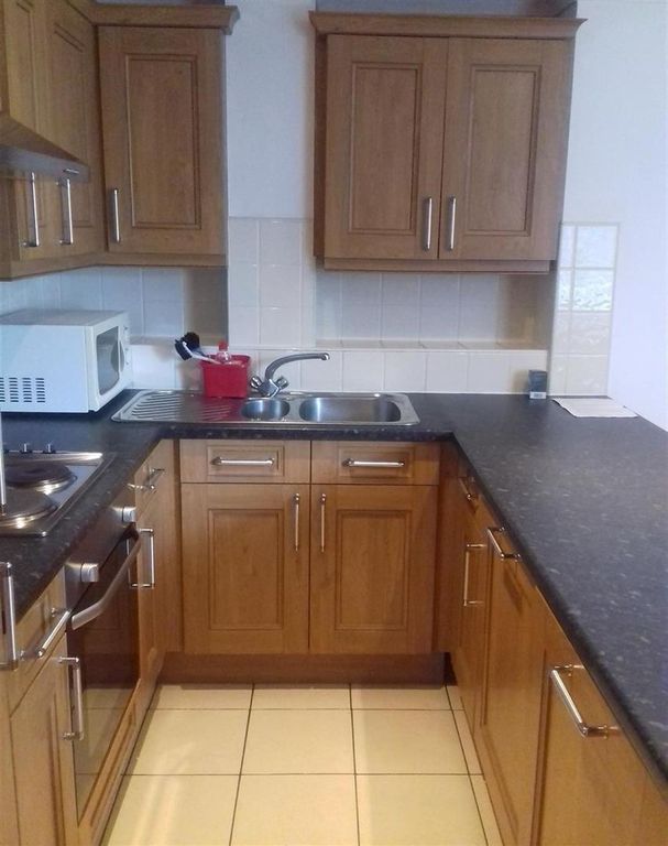 Property photo 3 of 5 Kitchen.Jpg