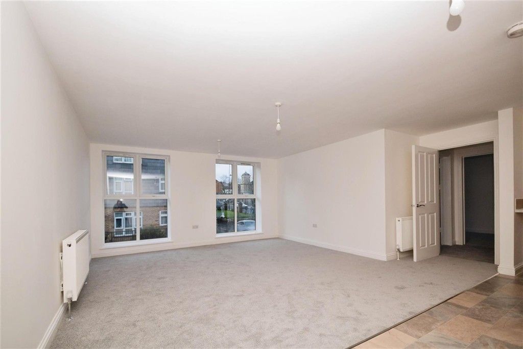 Property photo 3 of 9 Kitchen / Diner