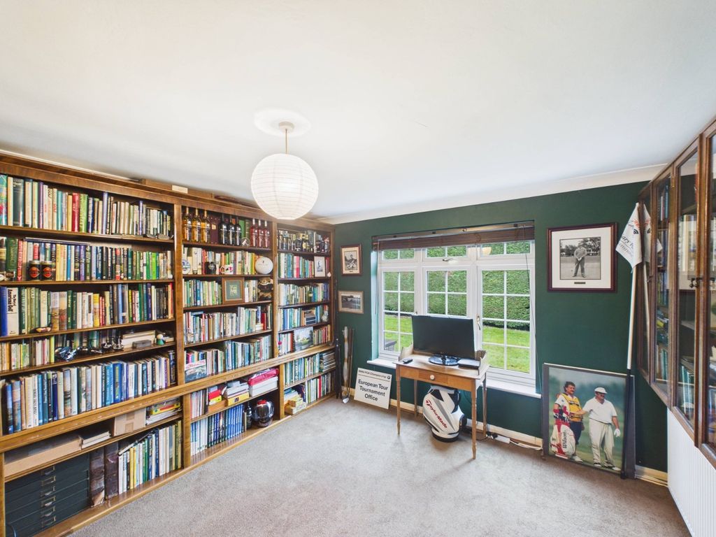 Property photo 2 of 16 Study
