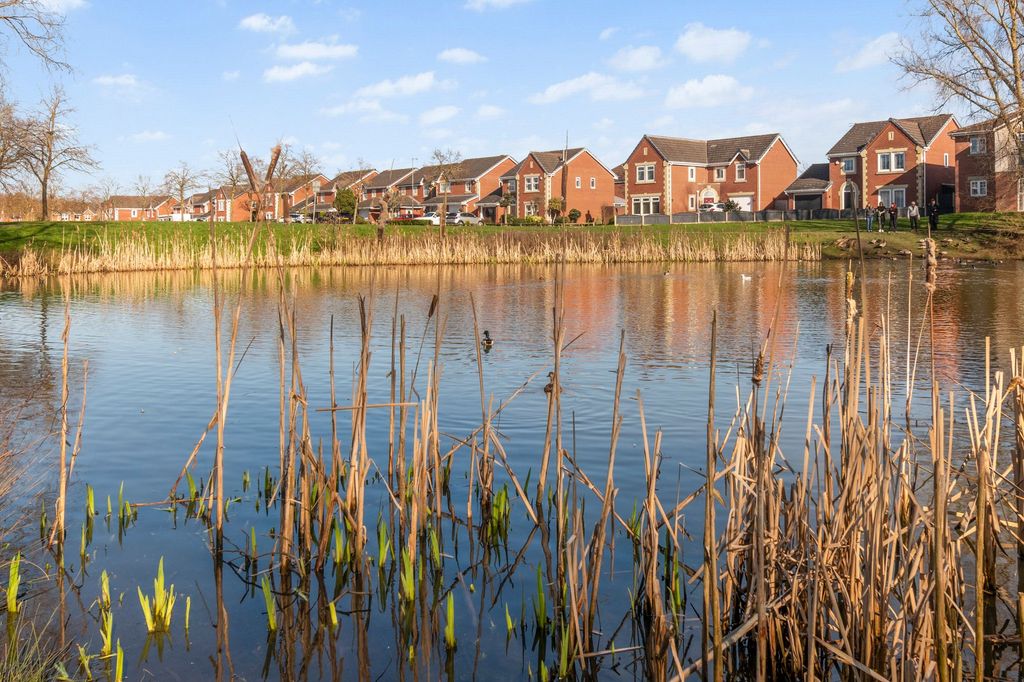 Property photo 2 of 55