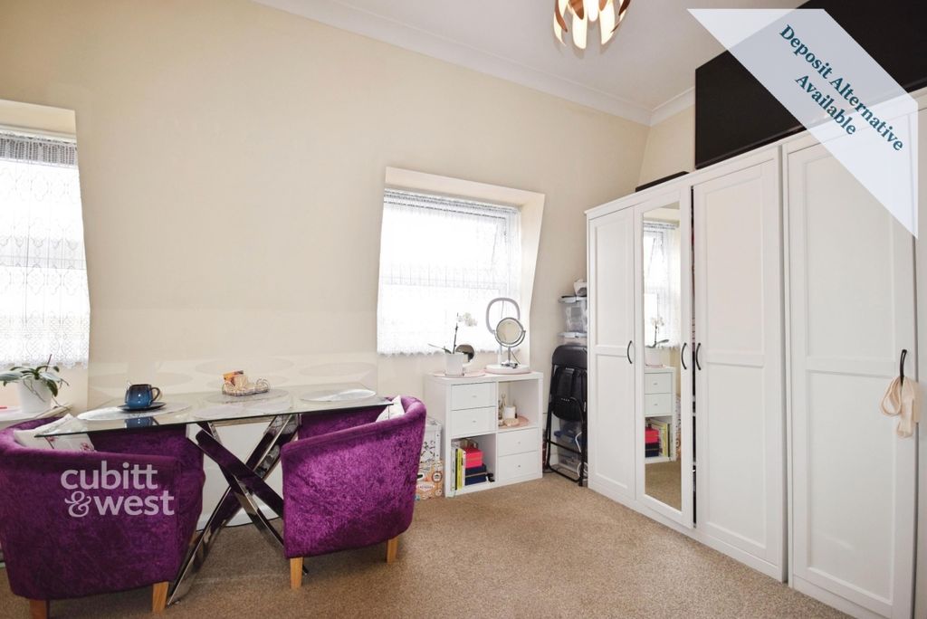 Property photo 3 of 8 12 Goodwood Court...