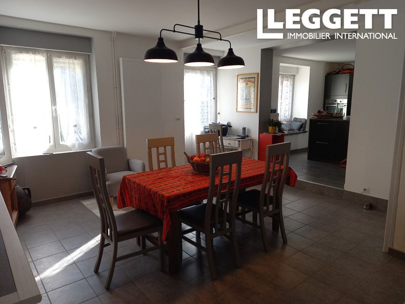 Property photo 3 of 10