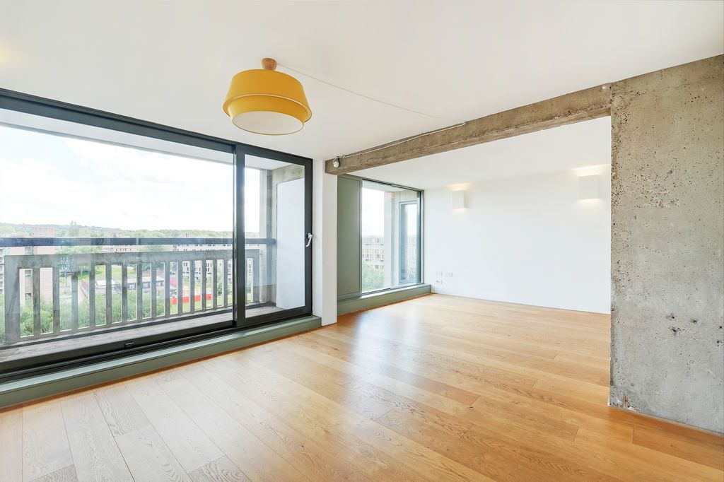 Property photo 2 of 37 Open Plan Living Space