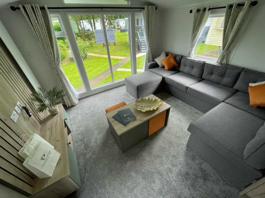 Property photo 1 of 7 1