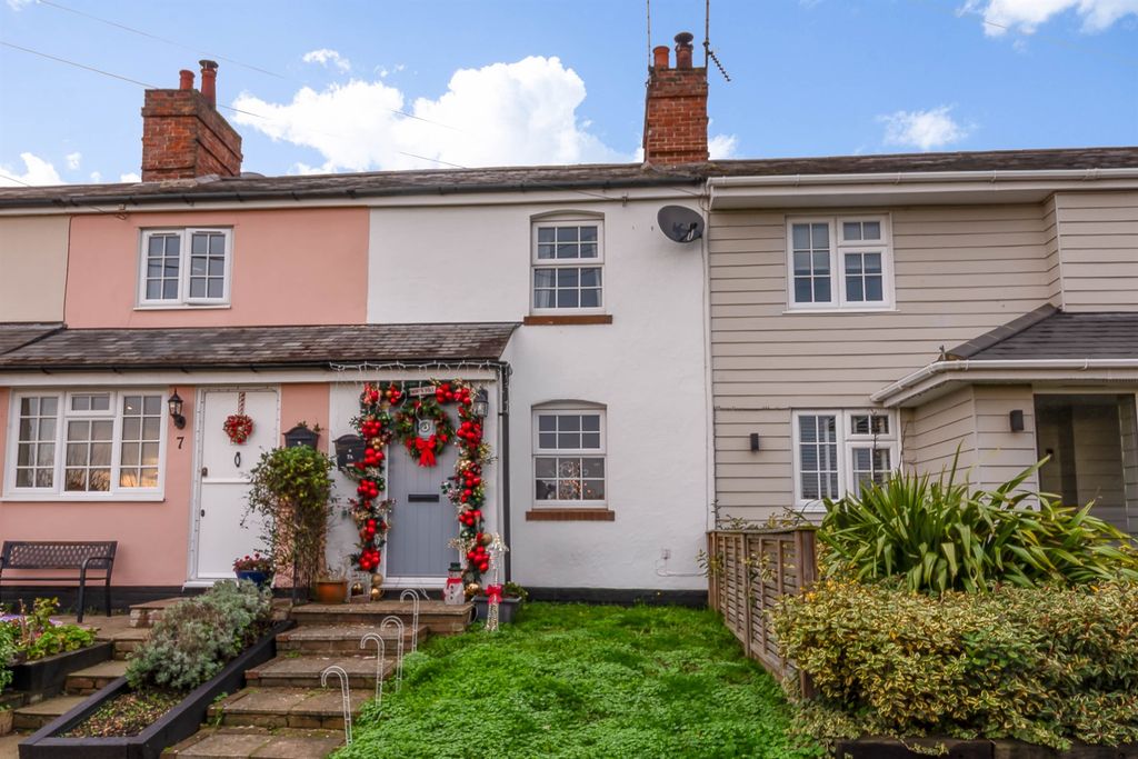 Property photo 1 of 17 Front