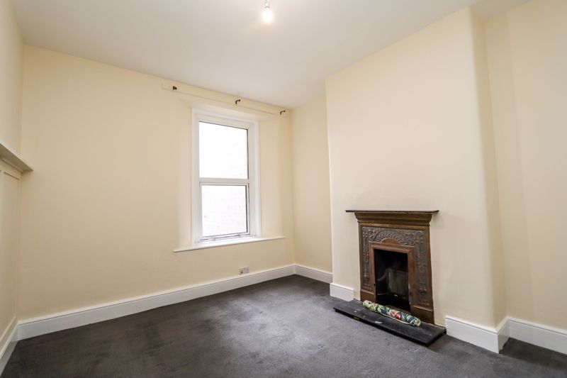 Property photo 3 of 14 Dining Room