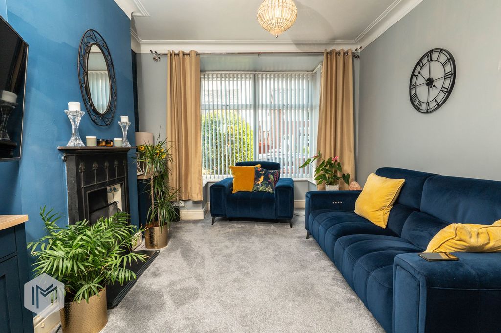 Property photo 2 of 19