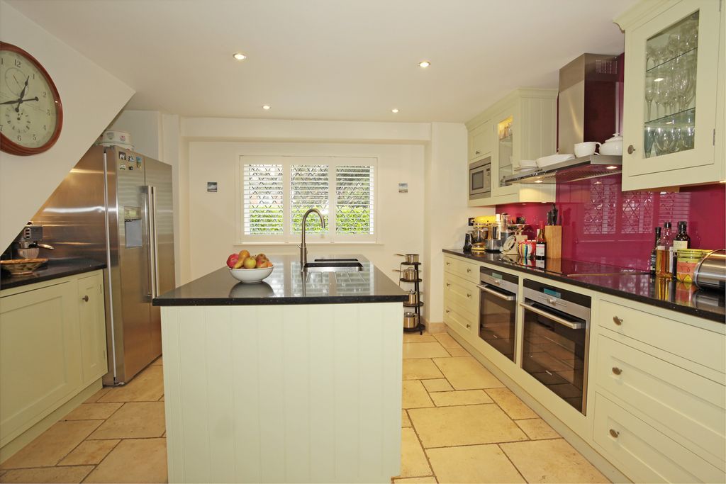 Property photo 3 of 15 Gallery