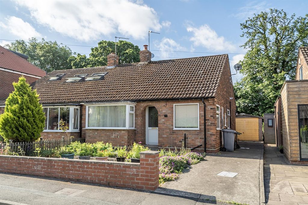 Property photo 1 of 10 External