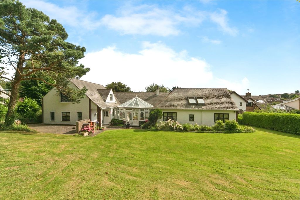Property photo 1 of 37 Picture No. 46
