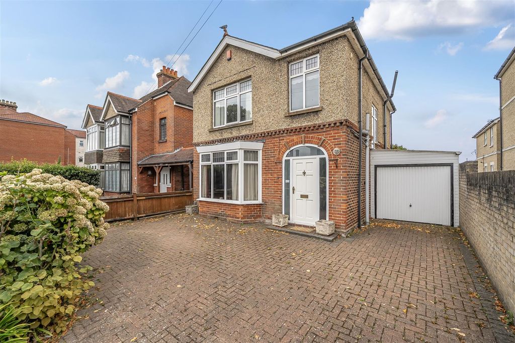 Property photo 1 of 21 Exterior