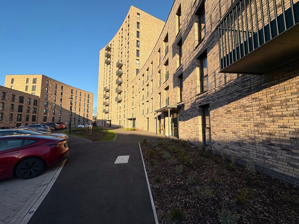 Property photo 1 of 8 View