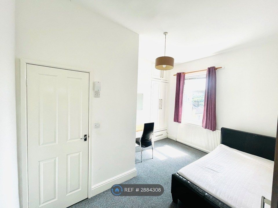 Property photo 1 of 4