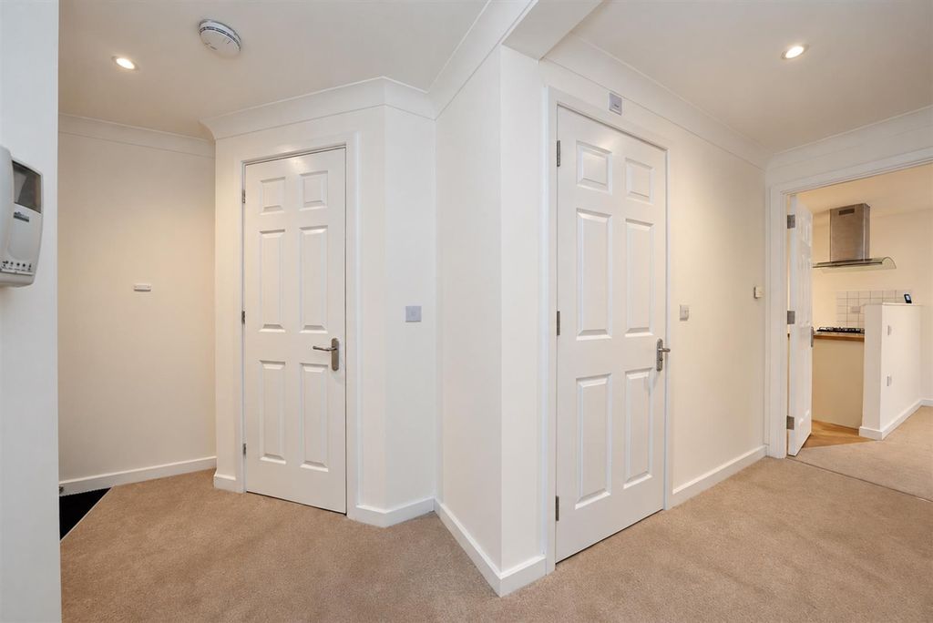 Property photo 2 of 13 5-Callaghan-Court-2016.Jpg