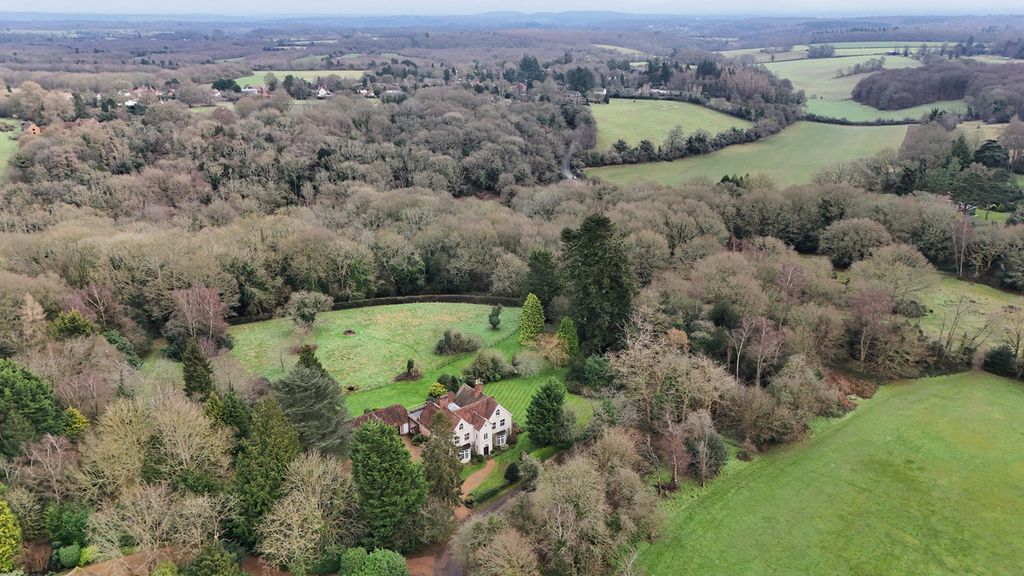 Property photo 2 of 36