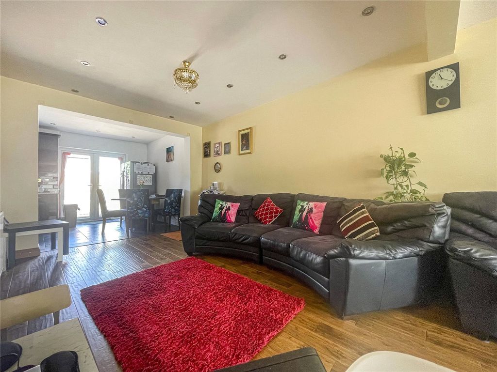 Property photo 3 of 14 Picture No. 26