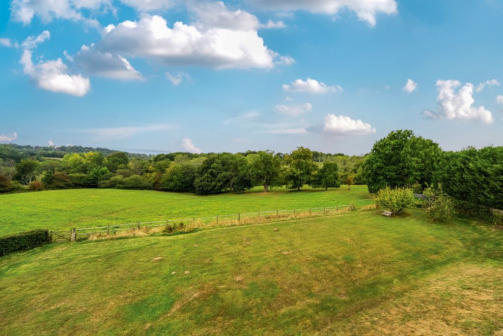 Property photo 3 of 21