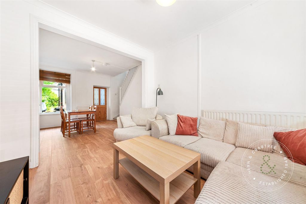 Property photo 2 of 27 Letty-Street-7.Jpg