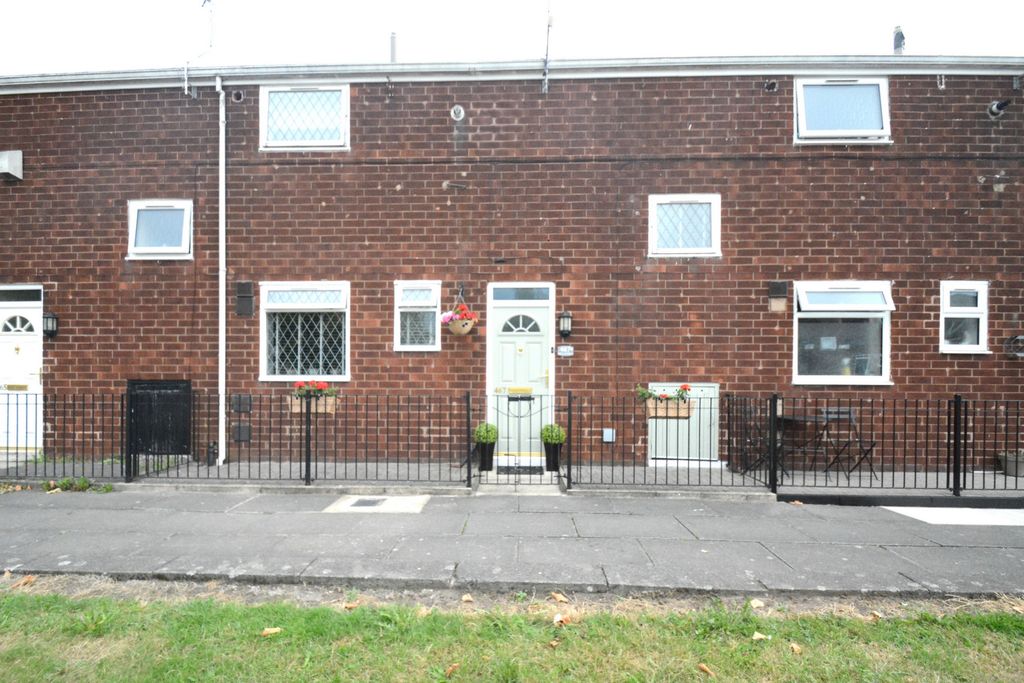 Property photo 1 of 14 Front