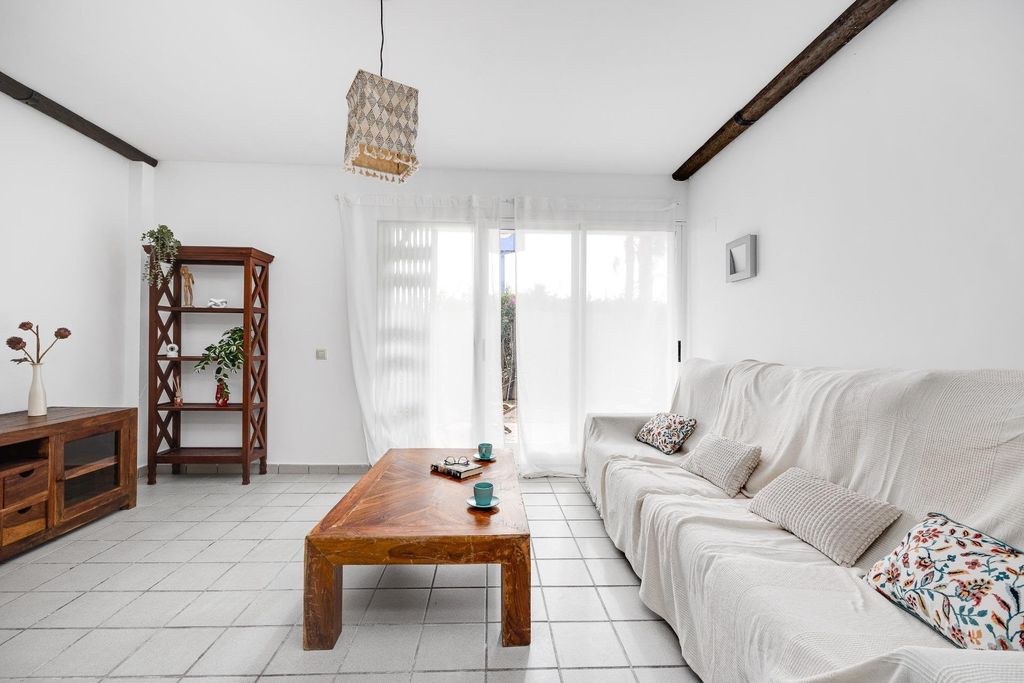 Property photo 3 of 41