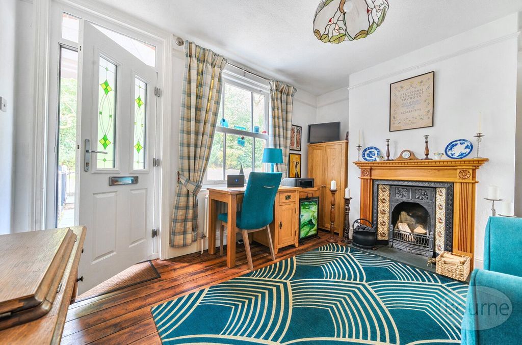 Property photo 2 of 21 Picture No. 24