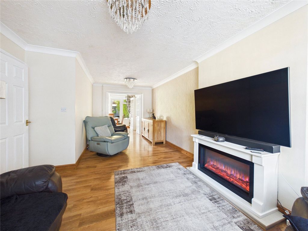 Property photo 2 of 14 Picture No. 35