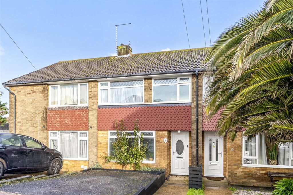 Property photo 1 of 16 Front