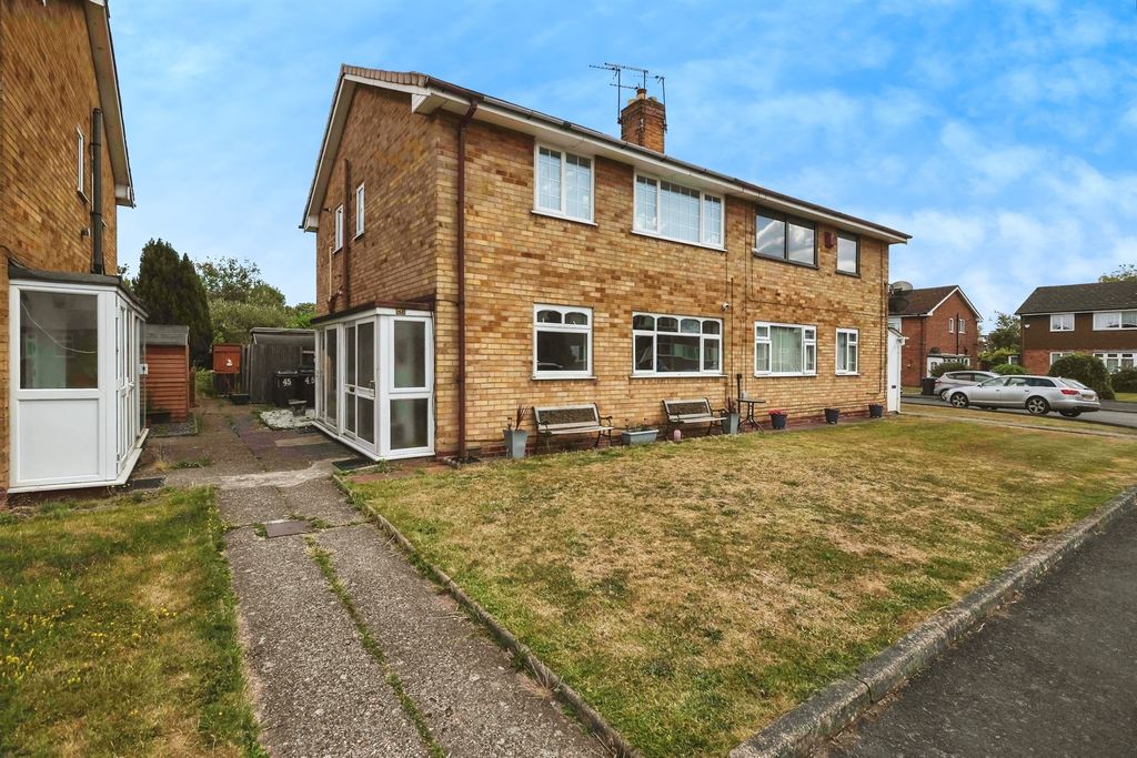 Property photo 1 of 17
