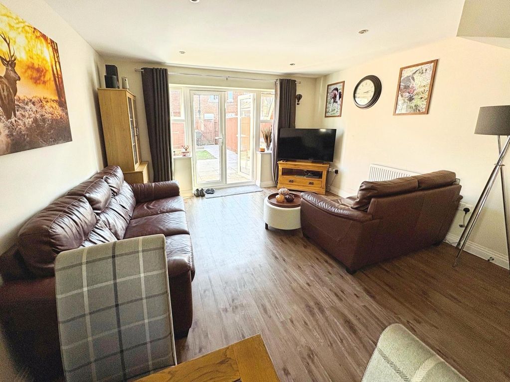 Property photo 2 of 9 Pbox-Img.Jpg