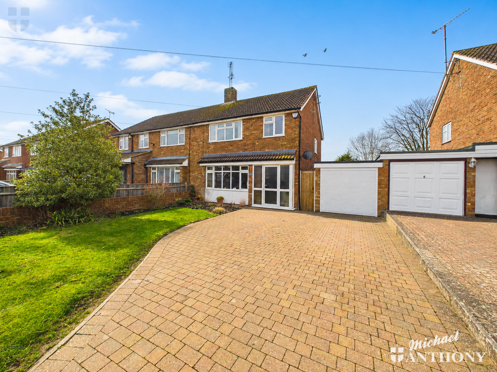 Property photo 1 of 13 39 Bedgrove New