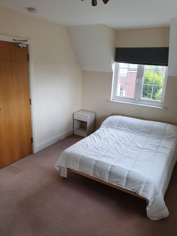 Property photo 3 of 14 Bedroom