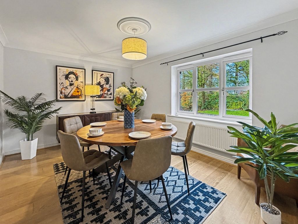 Property photo 3 of 51 4501796