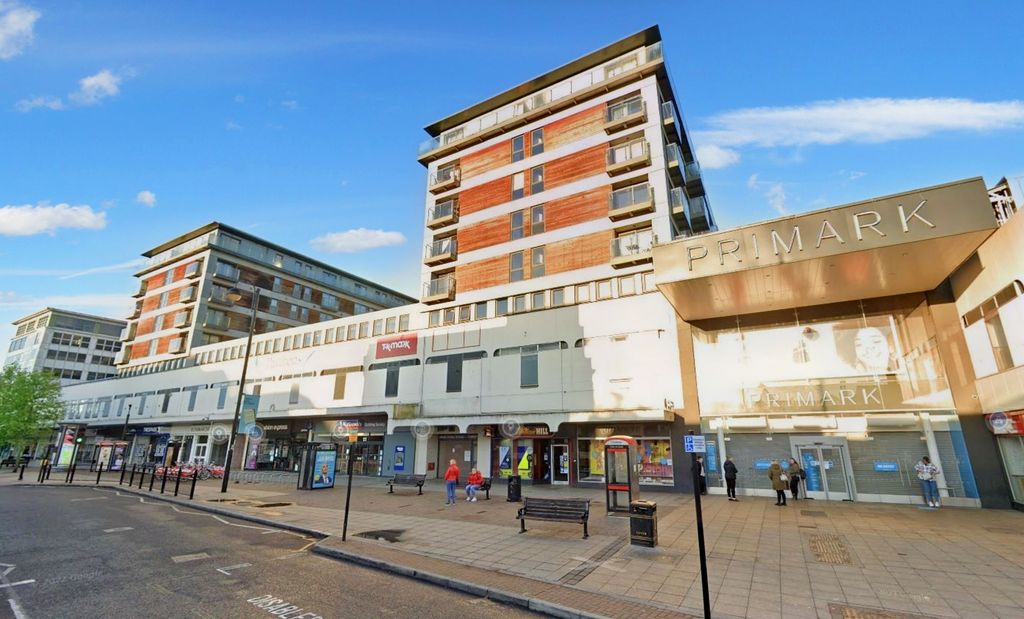 Property photo 3 of 11