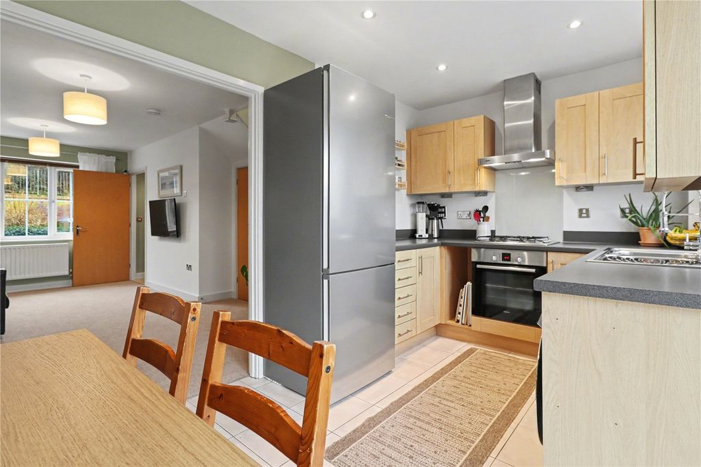 Property photo 3 of 13 Kitchen / Breakfast