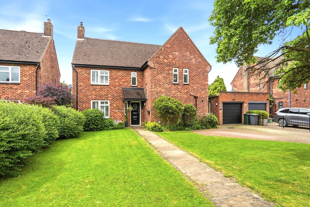 Property photo 2 of 33 Image006