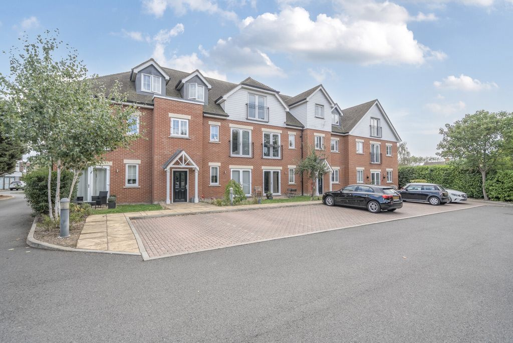 Property photo 1 of 16 1346804-3-68c0283...