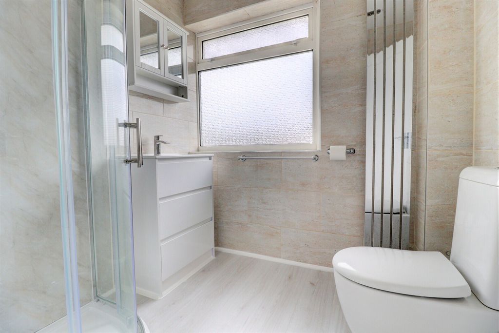 Property photo 3 of 12 Picture No. 06