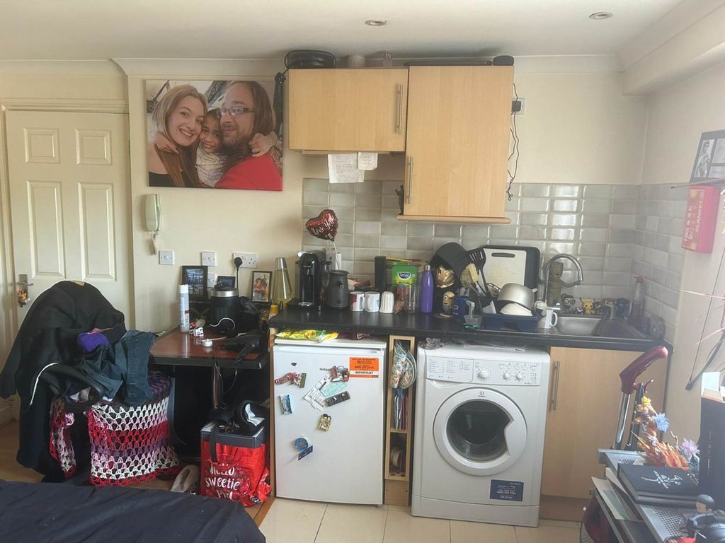 Property photo 2 of 4