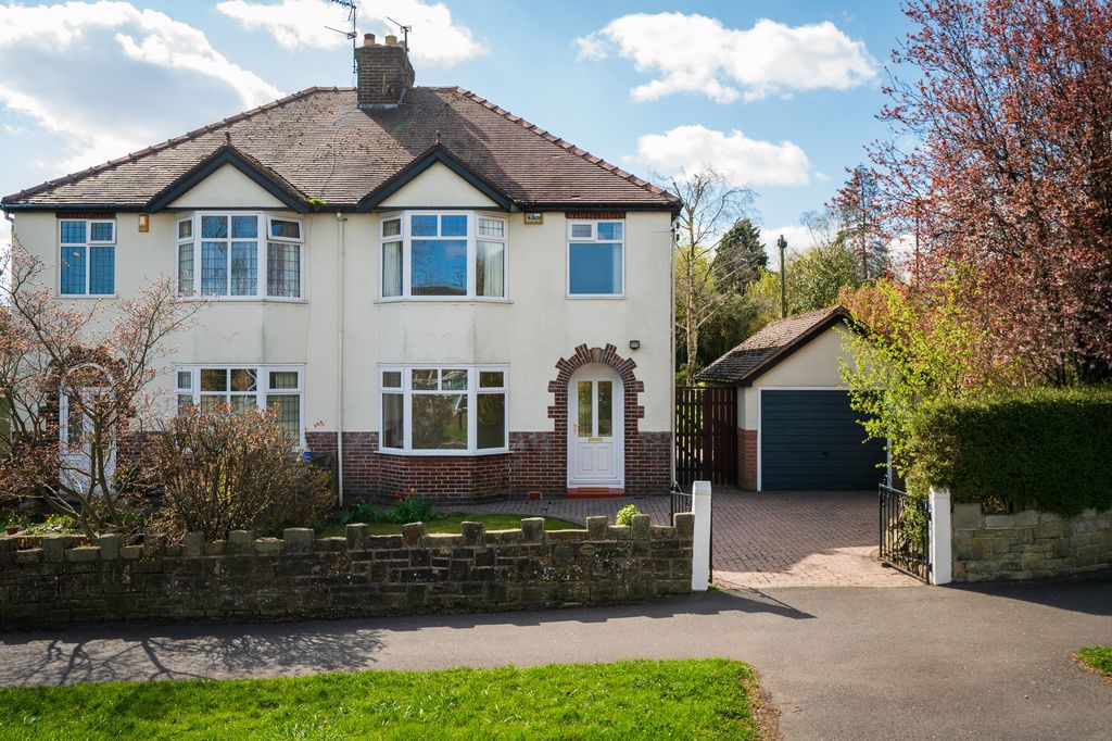 Property photo 1 of 32 Front