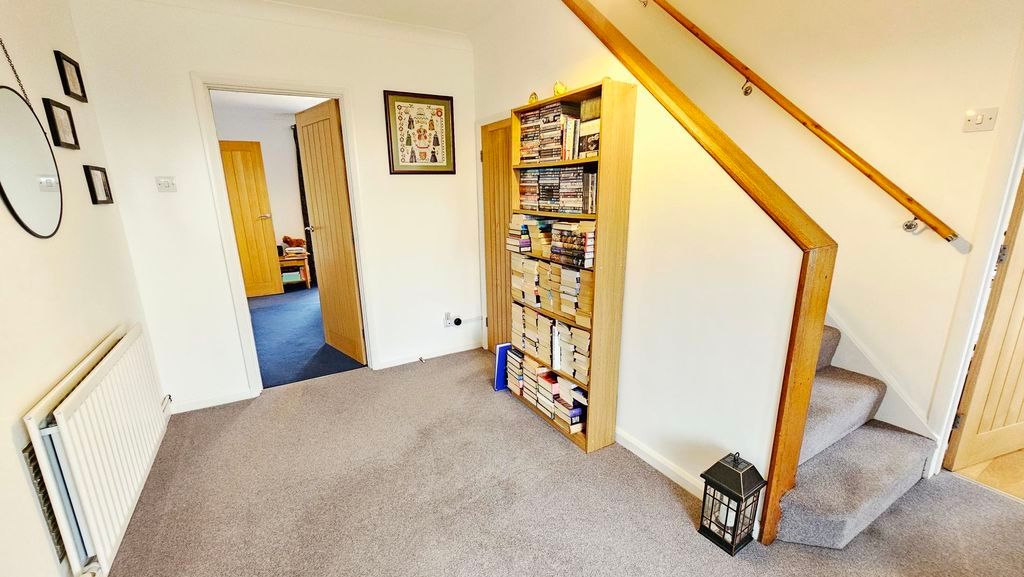 Property photo 3 of 33 Photo 10