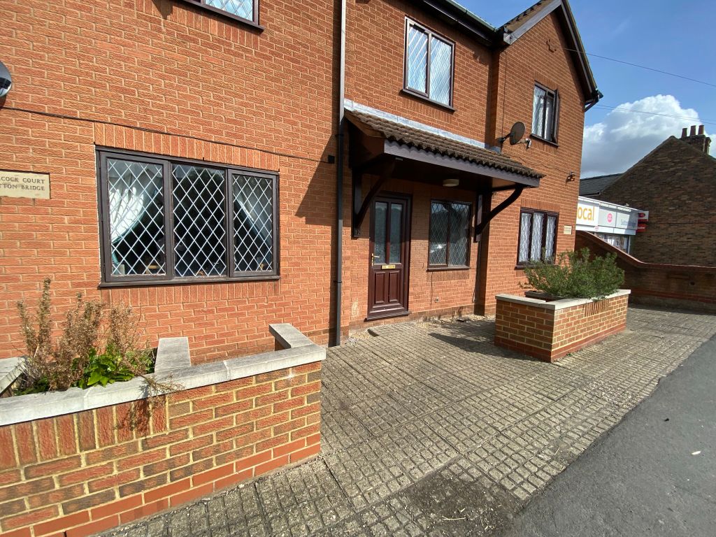 Property photo 1 of 8