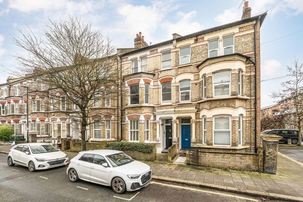 Property photo 1 of 10