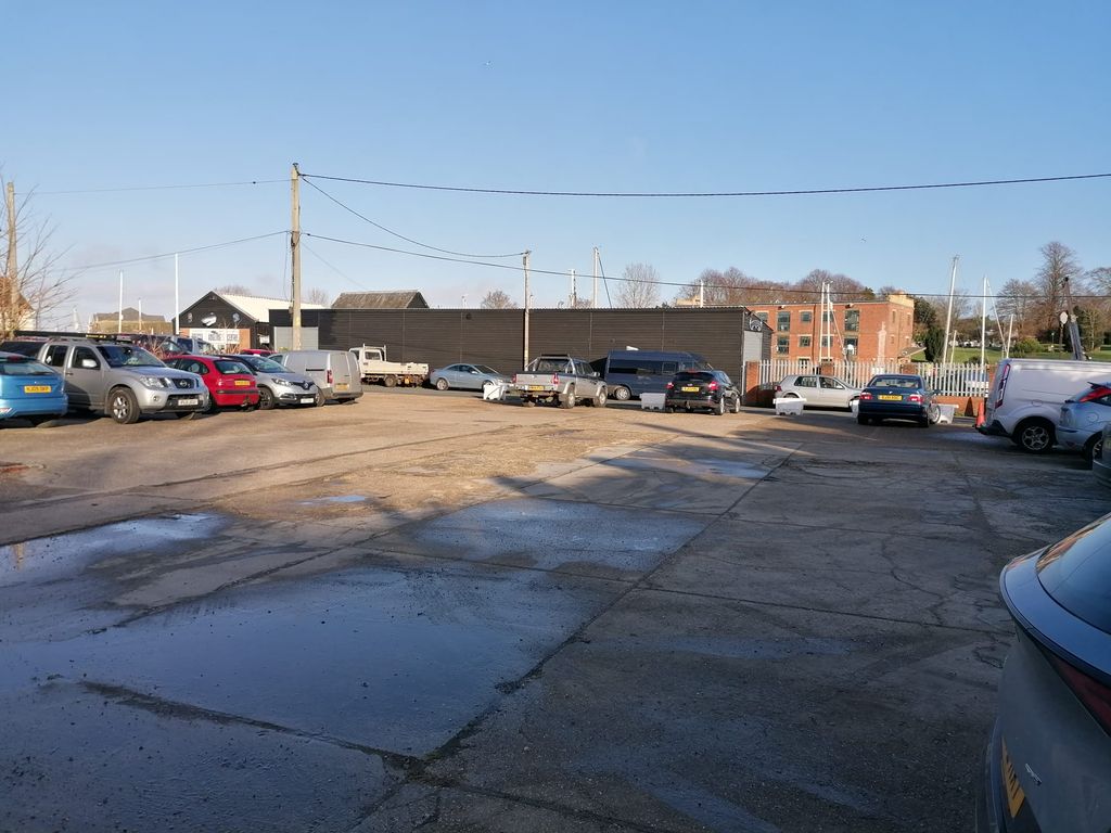 Property photo 1 of 1