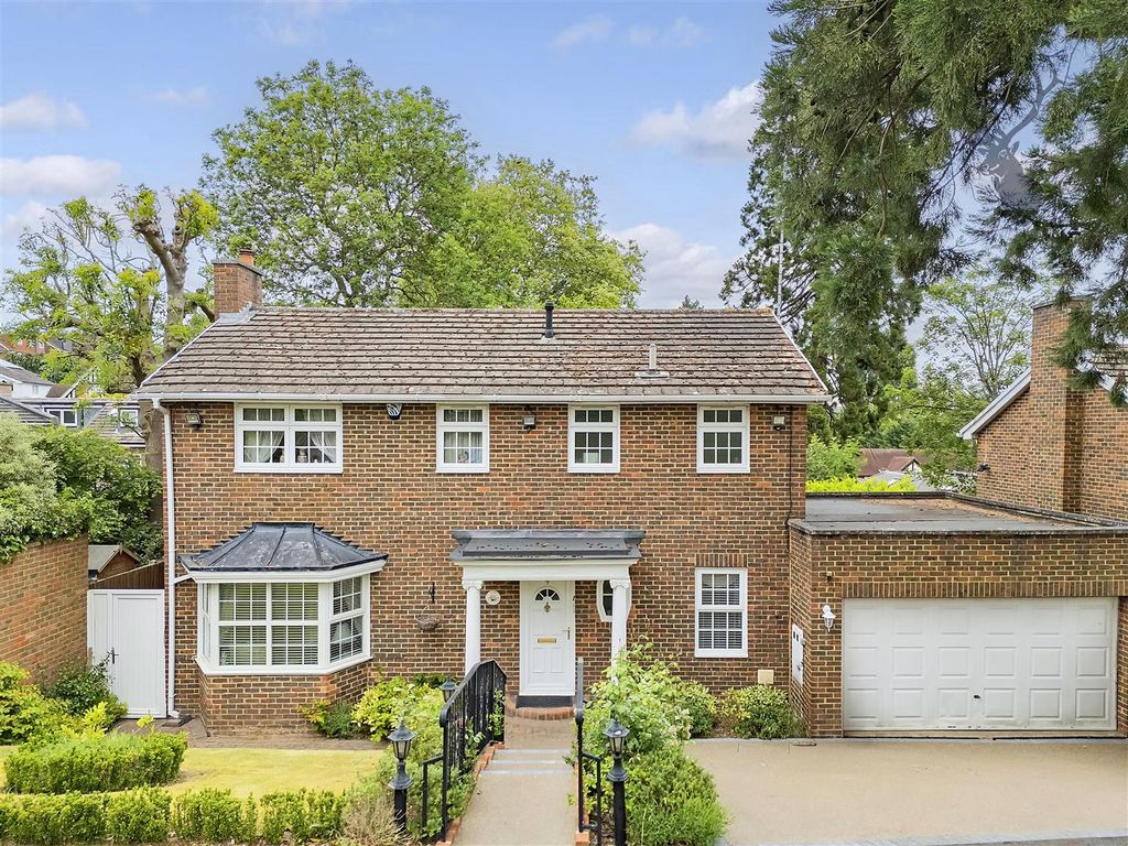 Property photo 1 of 23