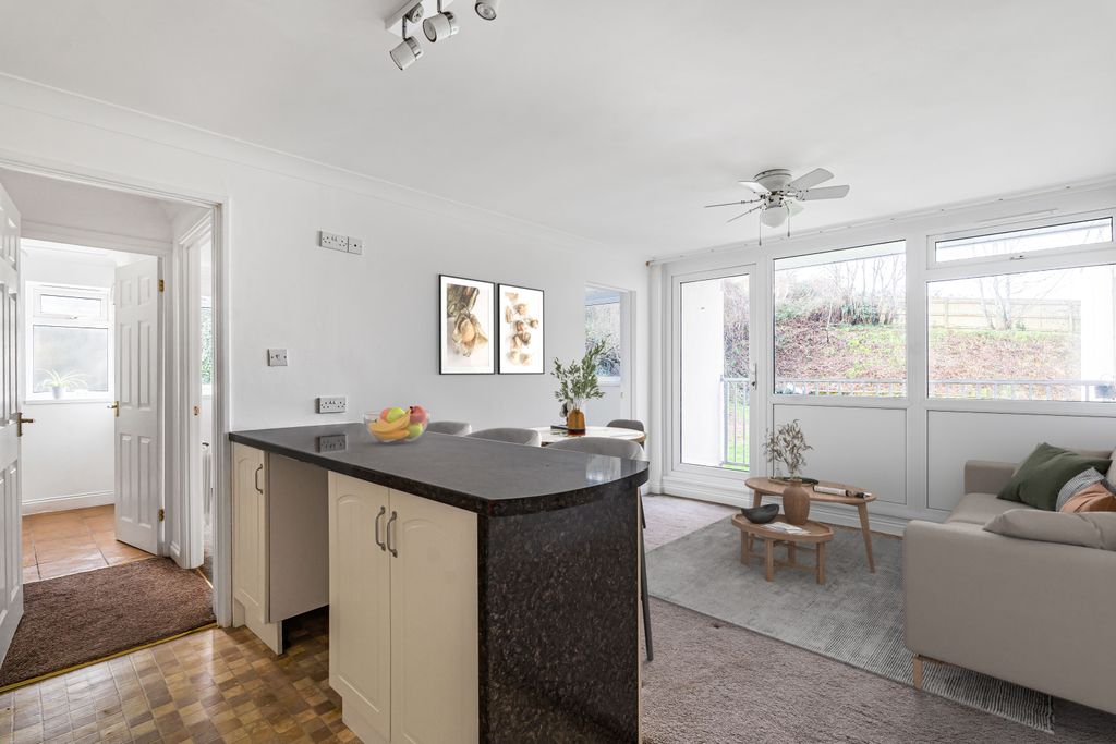 Property photo 3 of 14 1_74462