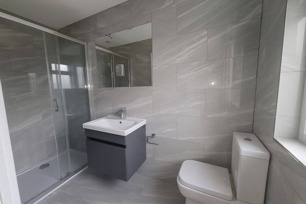 Property photo 3 of 13 Photo 7