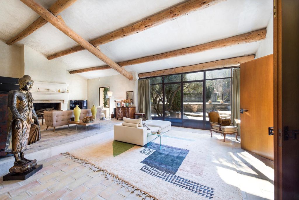 Property photo 2 of 31 Image