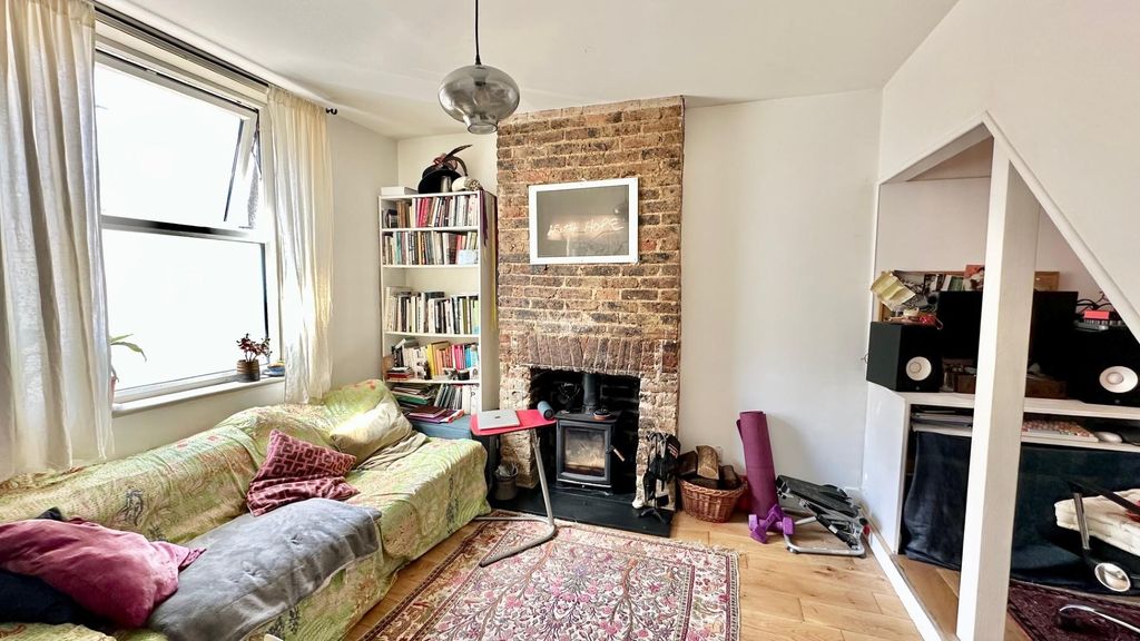 Property photo 1 of 21