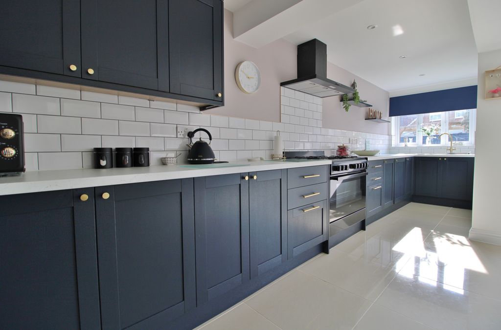 Property photo 3 of 24