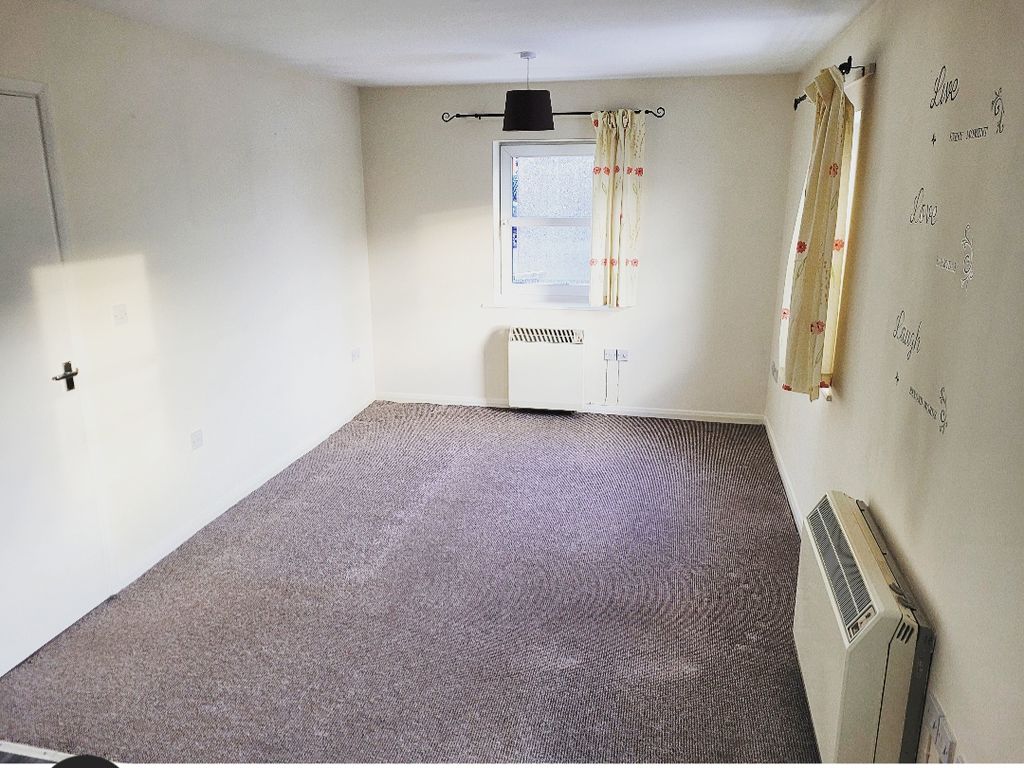 Property photo 3 of 7 Lounge Diner